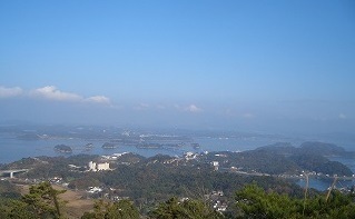 ｷｬﾌﾟｼｮﾝ 千巌山展望台から有明海をのぞみます
