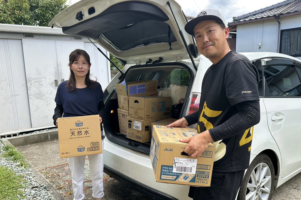 支援物資配布の様子