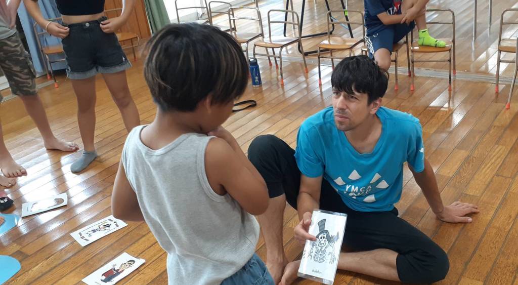 Kai Learning Halloween vocab