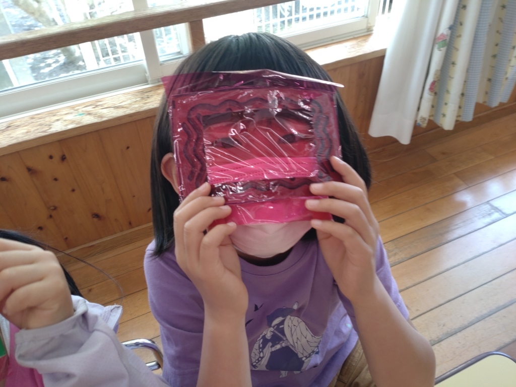 Kanna with her color filter BLOG