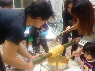 バウムクーヘン作成中