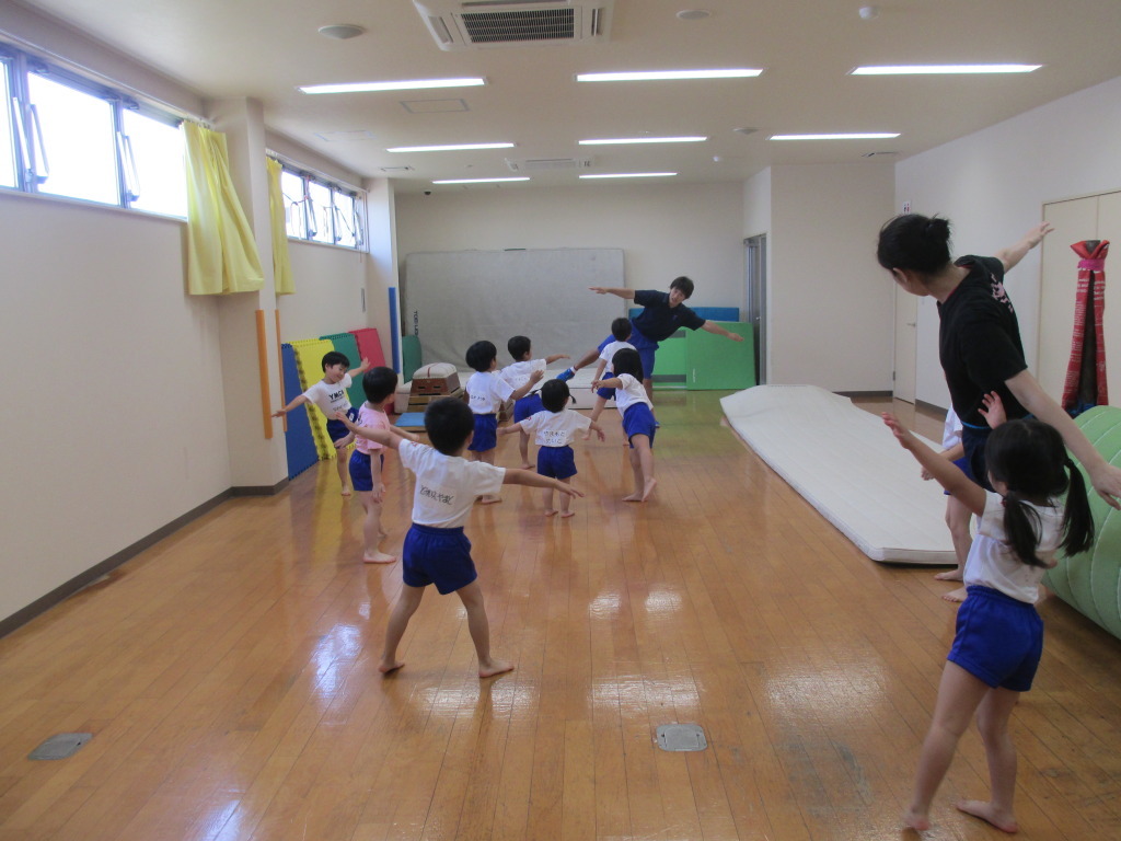 ymca004 001