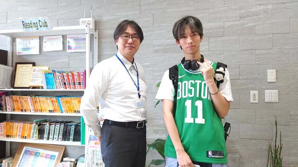 240619卒業生来校