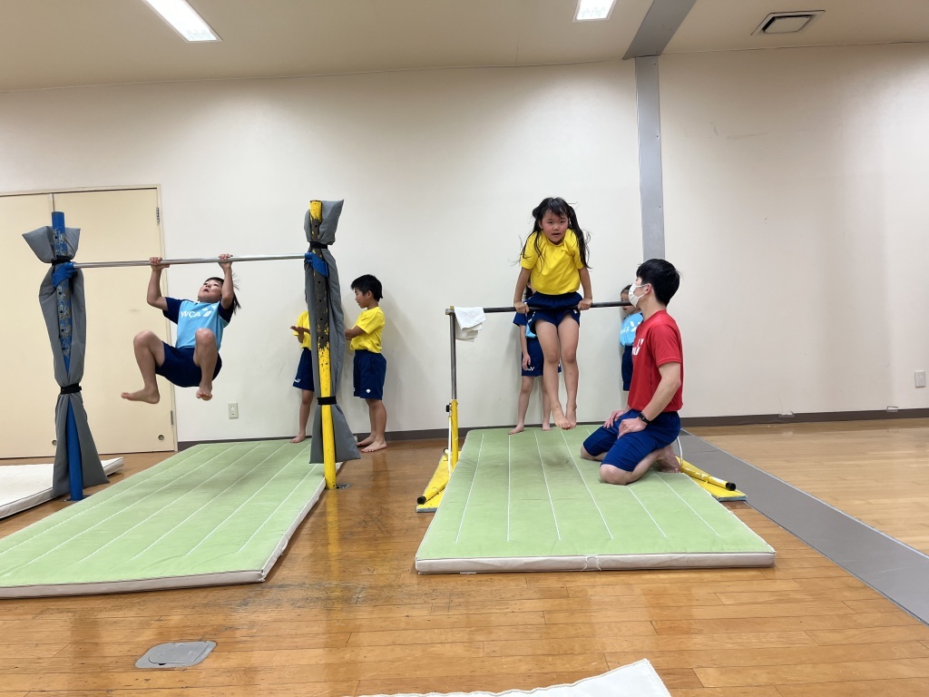 鉄棒支持