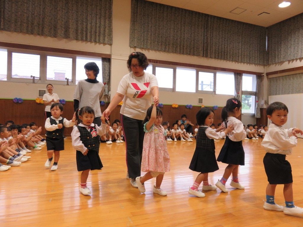 みんなの前②