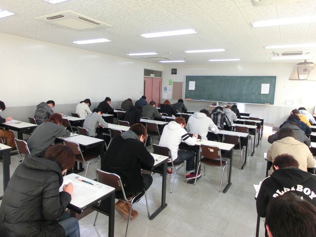 卒試の様子