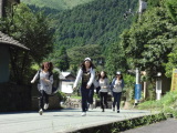 走る阿蘇