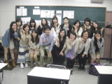 2012年卒業生との情報交換会での集合写真