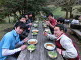 男子昼食